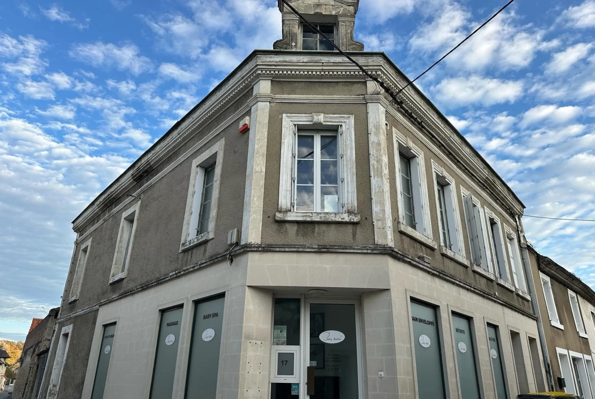 Immeuble de 214 m² avec local commercial et appartement à Bruyères-et-Montbérault 