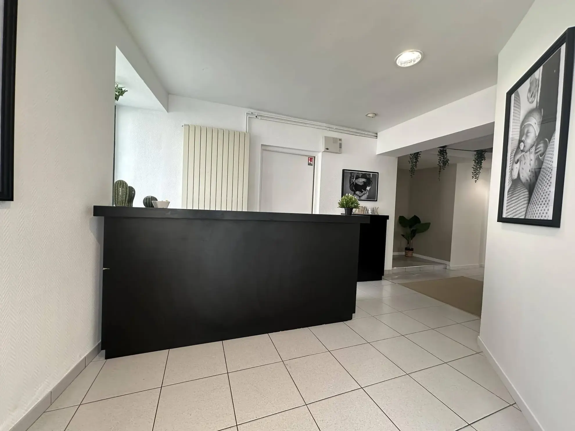 Immeuble de 214 m² avec local commercial et appartement à Bruyères-et-Montbérault 