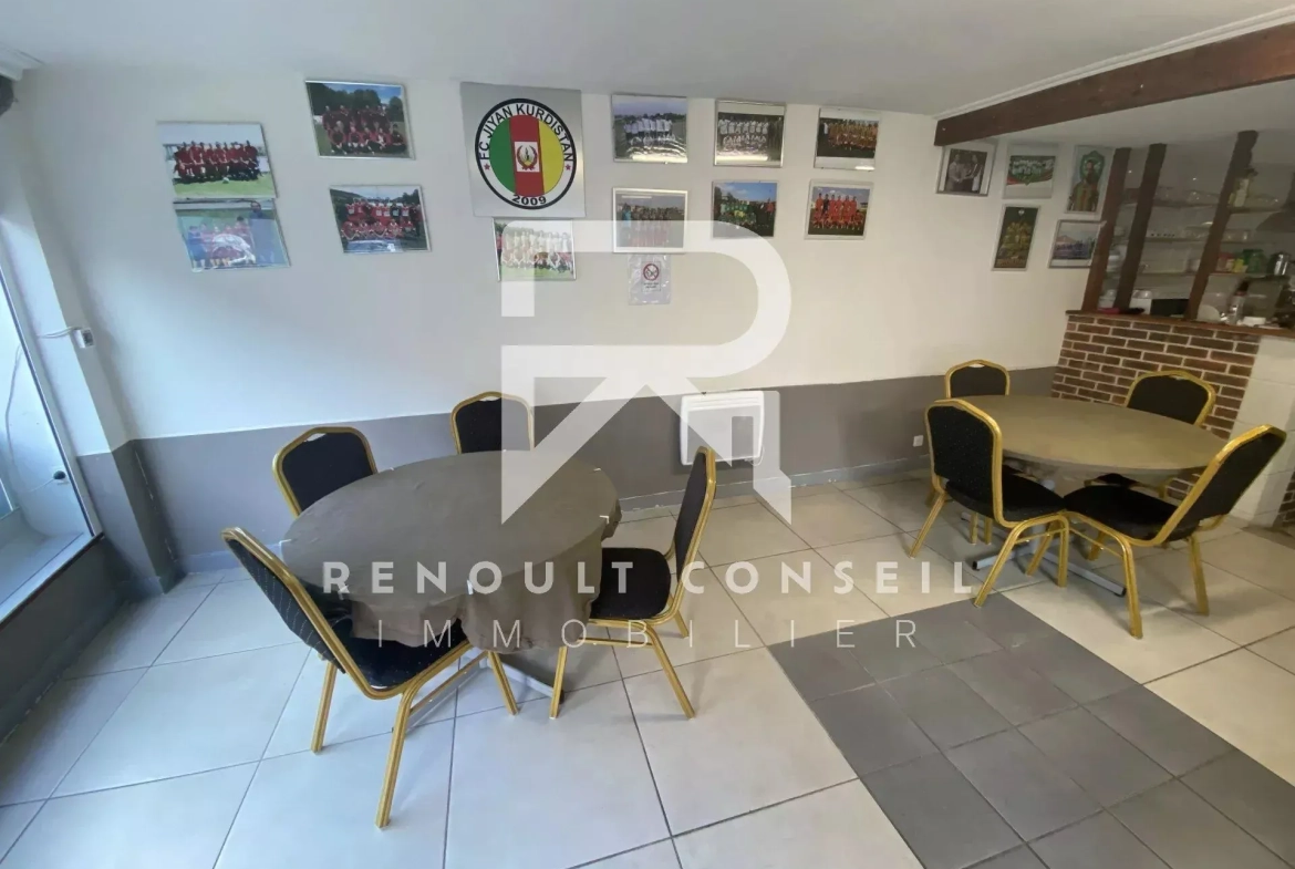 Local commercial de 42 m² à vendre à Sotteville-lès-Rouen, emplacement stratégique 