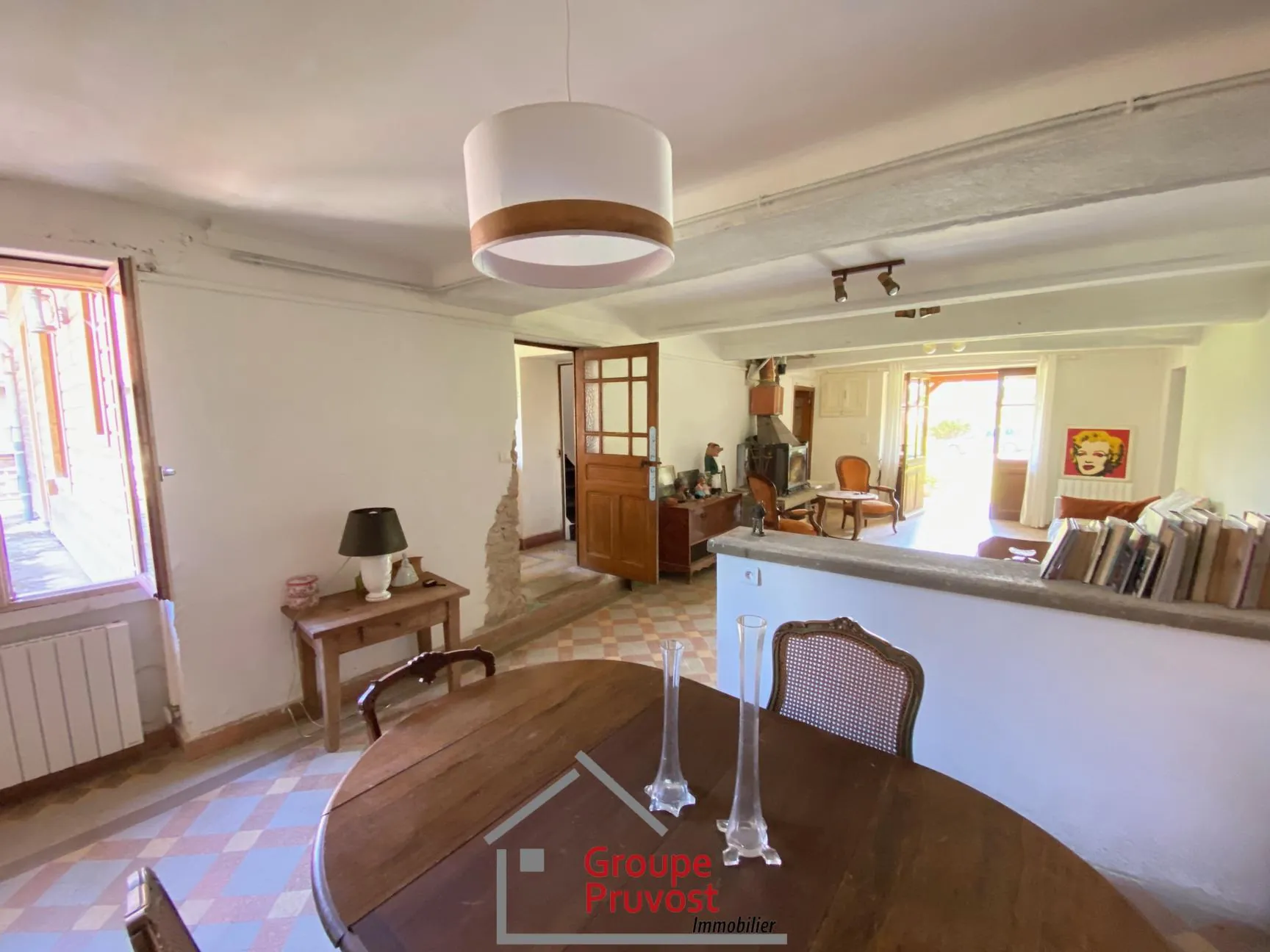 Belle maison de village à rénover proche de Cluny, 128 m² avec jardin et potentiel d’agrandissement 