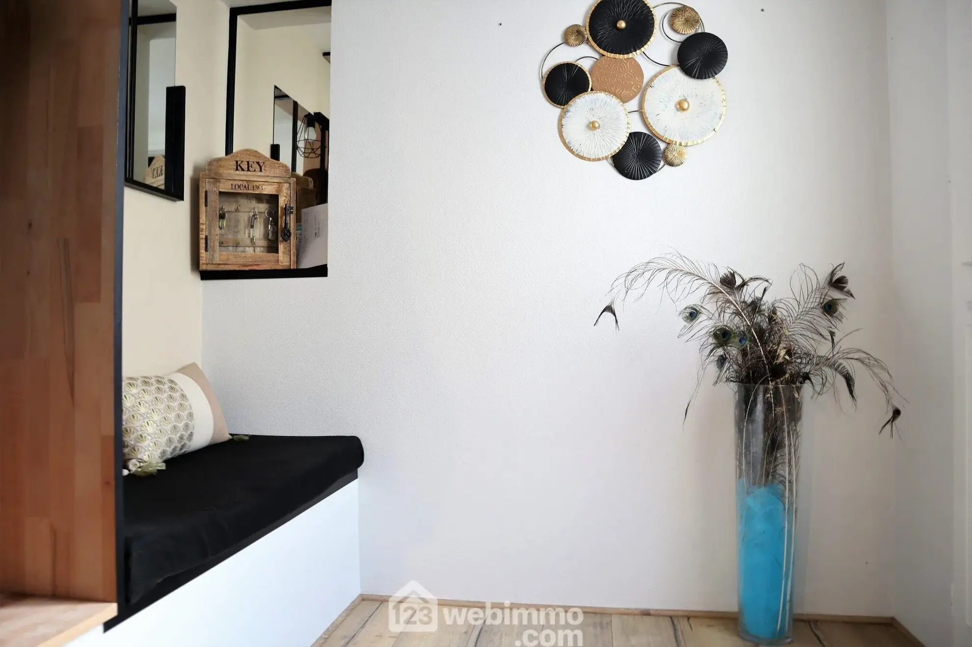 Maison familiale de 194 m² à Valdivienne, secteur Salles-en-Toulon 