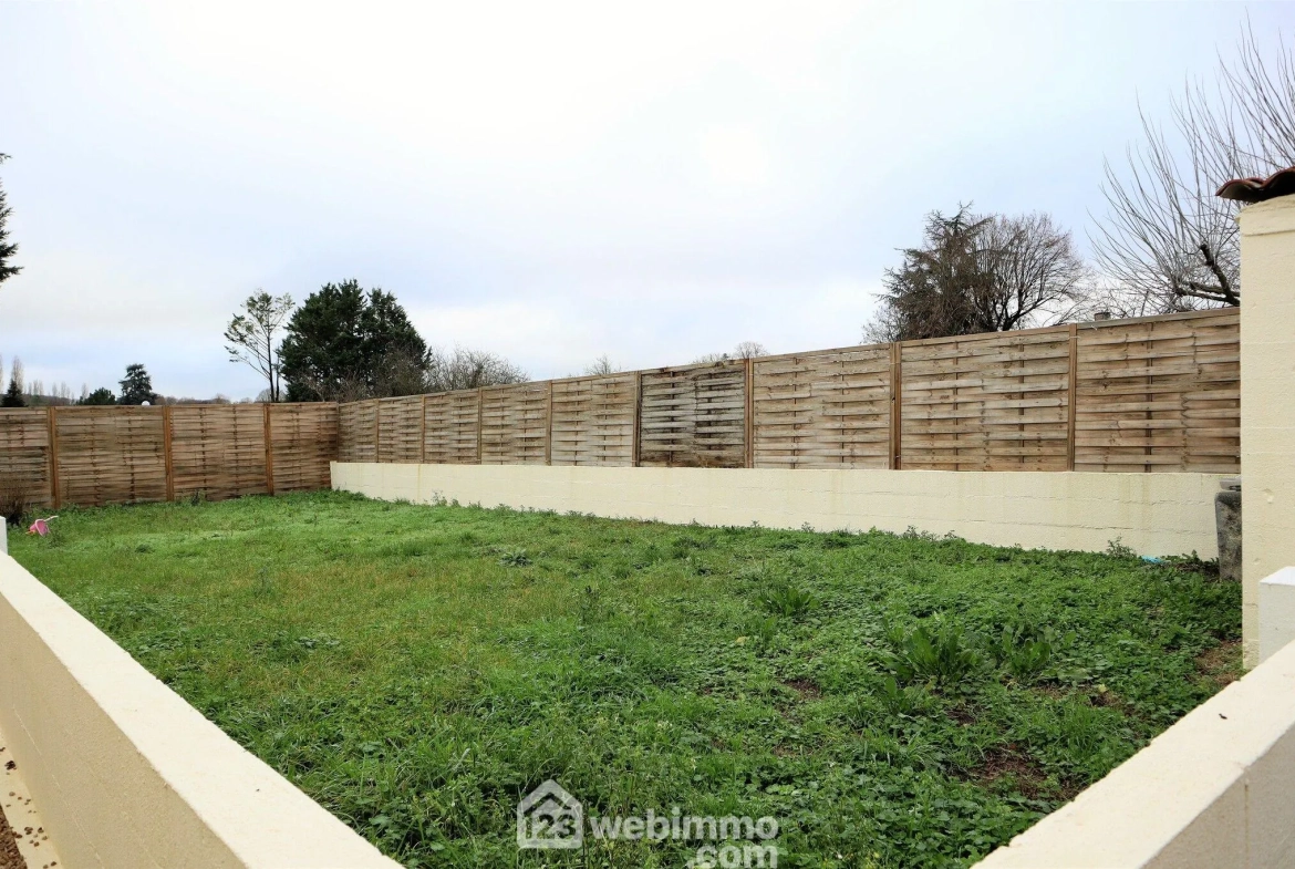 Maison familiale de 194 m² à Valdivienne, secteur Salles-en-Toulon 