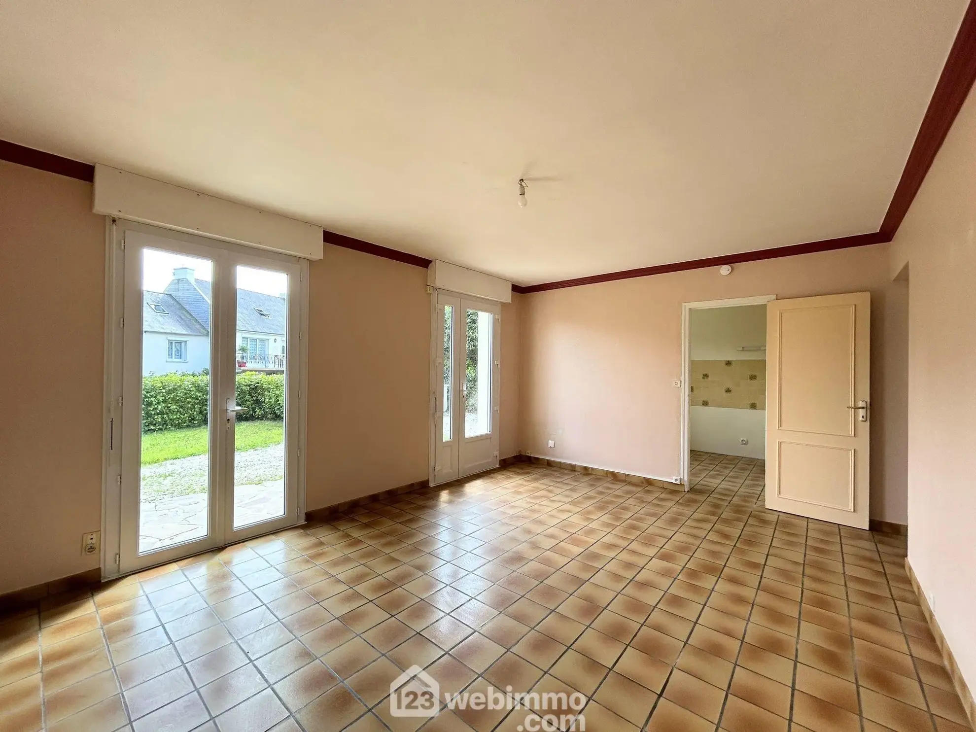 Maison de plain-pied à vendre à Ploubezre (22) - 84 m² avec garage 