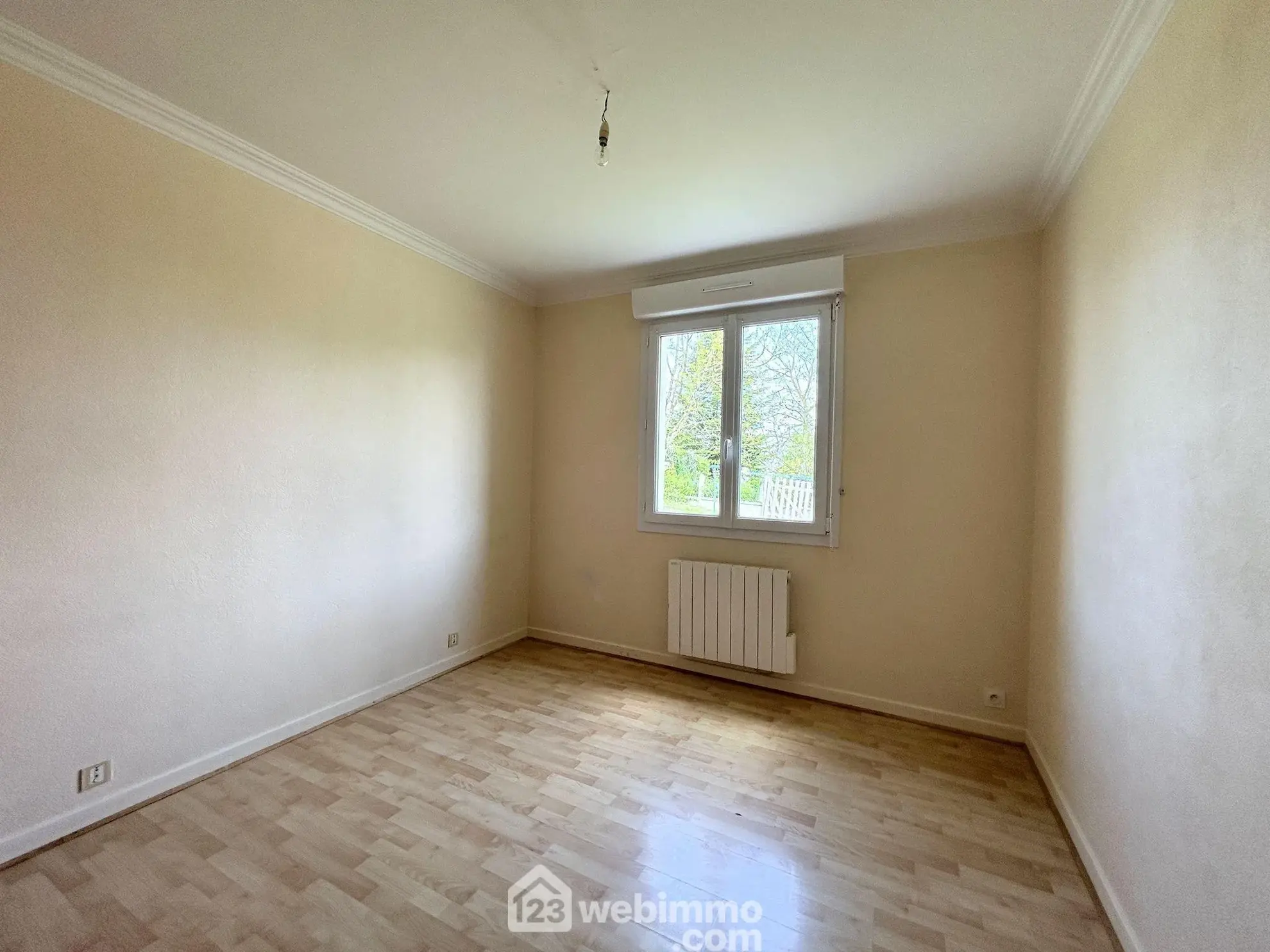 Maison de plain-pied à vendre à Ploubezre (22) - 84 m² avec garage 