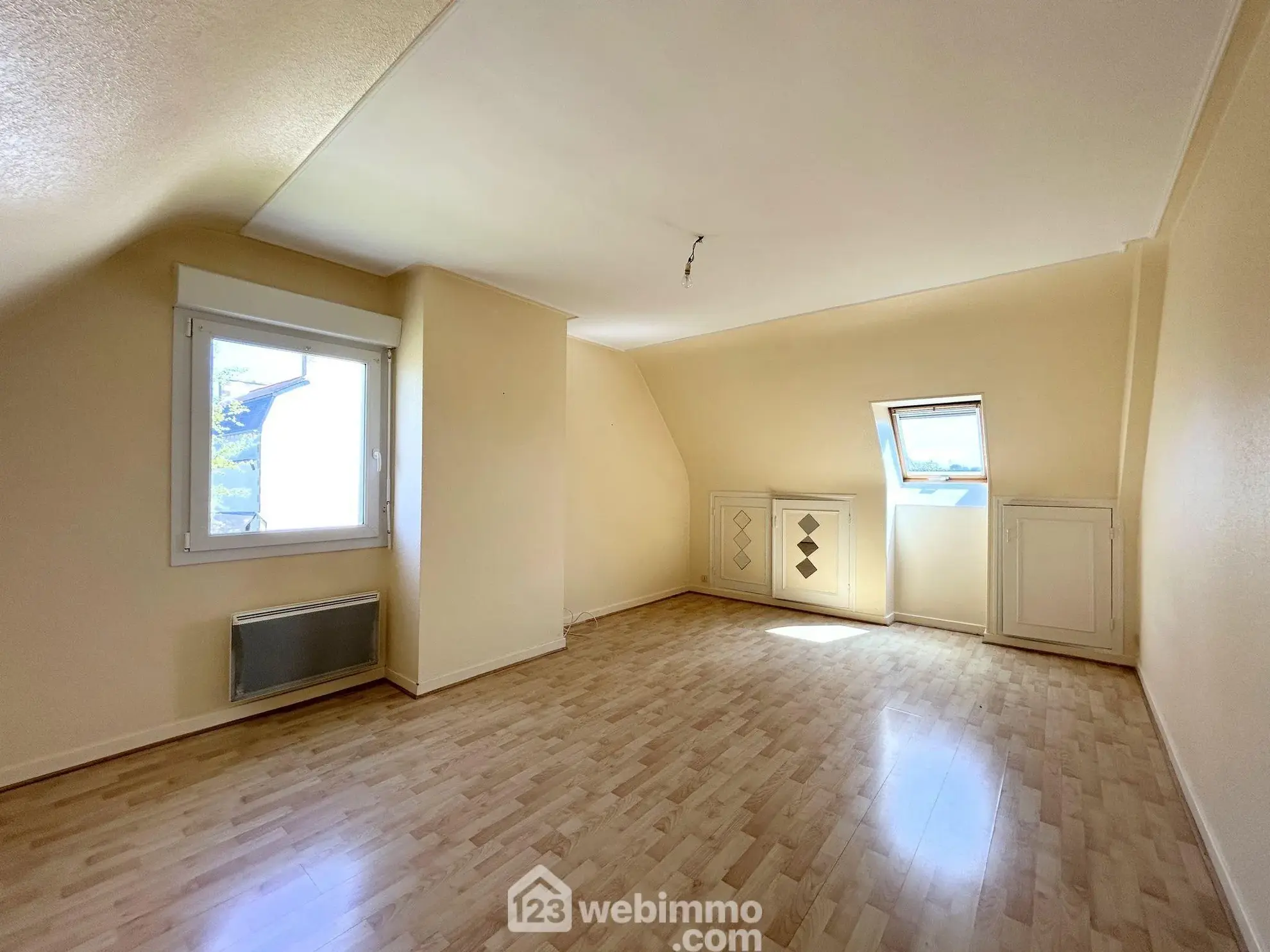Maison de plain-pied à vendre à Ploubezre (22) - 84 m² avec garage 