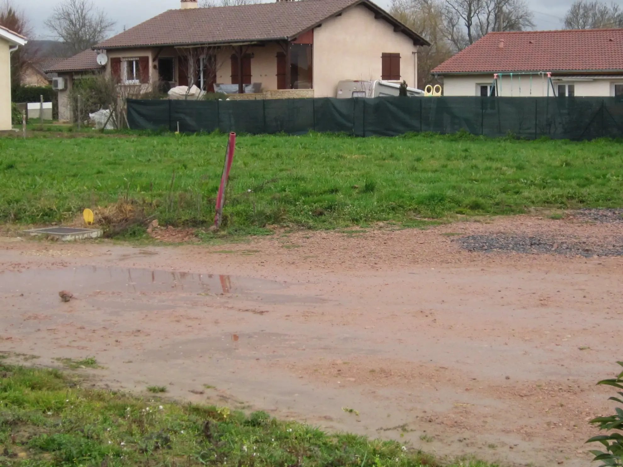 Villa neuve à Manziat : maison moderne, 3 chambres, terrain 701 m², norme RE2020 
