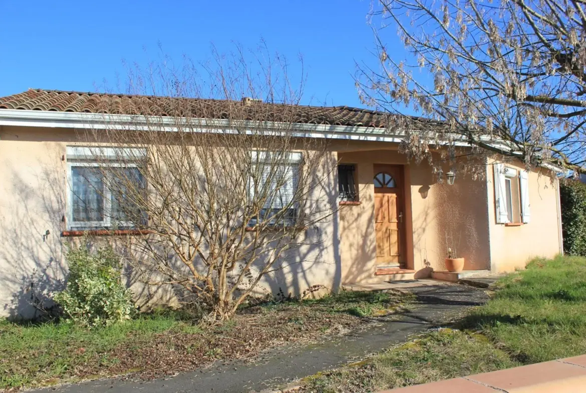 Villa de plain-pied lumineuse à Marssac-sur-Tarn avec terrasse et garages 