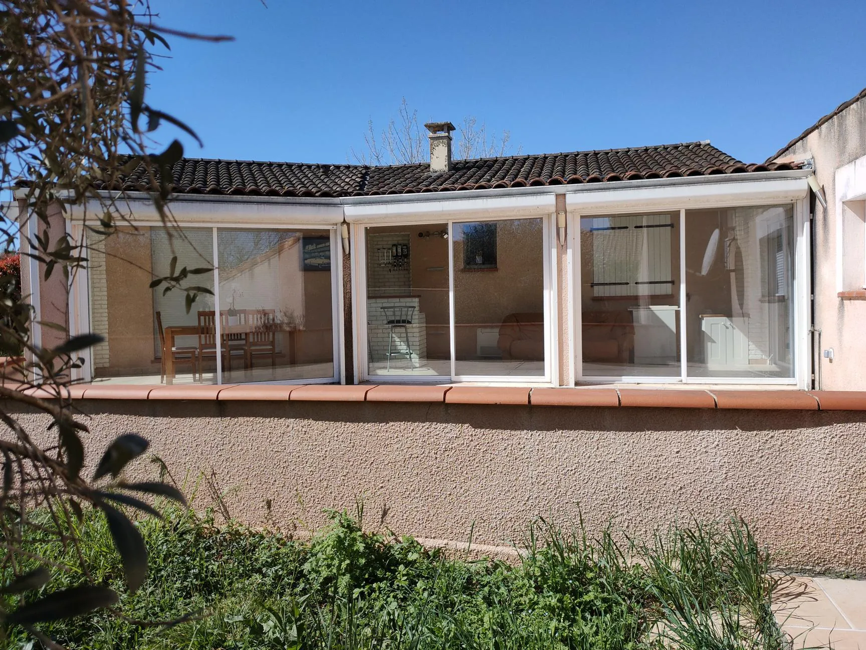 Villa de plain-pied lumineuse à Marssac-sur-Tarn avec terrasse et garages 