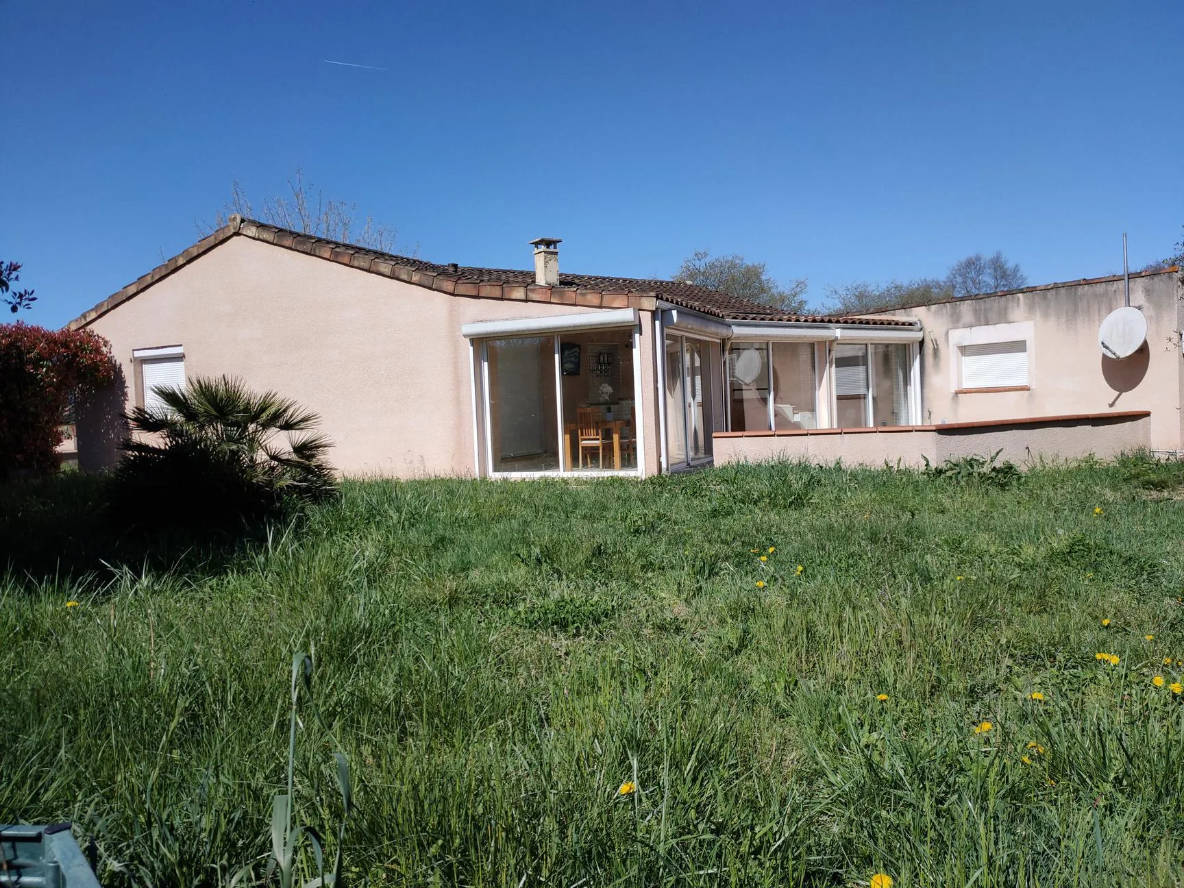Villa de plain-pied lumineuse à Marssac-sur-Tarn avec terrasse et garages 