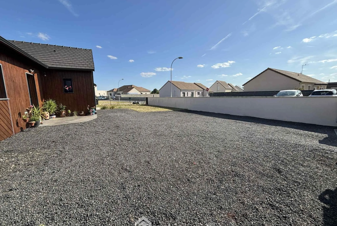 Vente maison 107 m² à Châtellerault secteur Est, proche commodités 