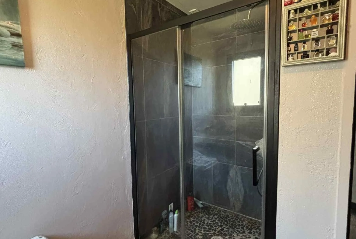 Vente maison 107 m² à Châtellerault secteur Est, proche commodités 