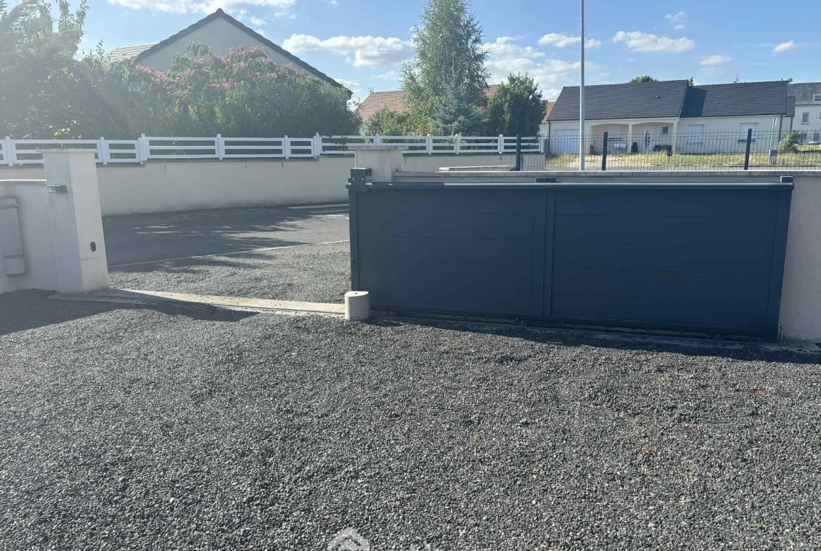 Vente maison 107 m² à Châtellerault secteur Est, proche commodités 