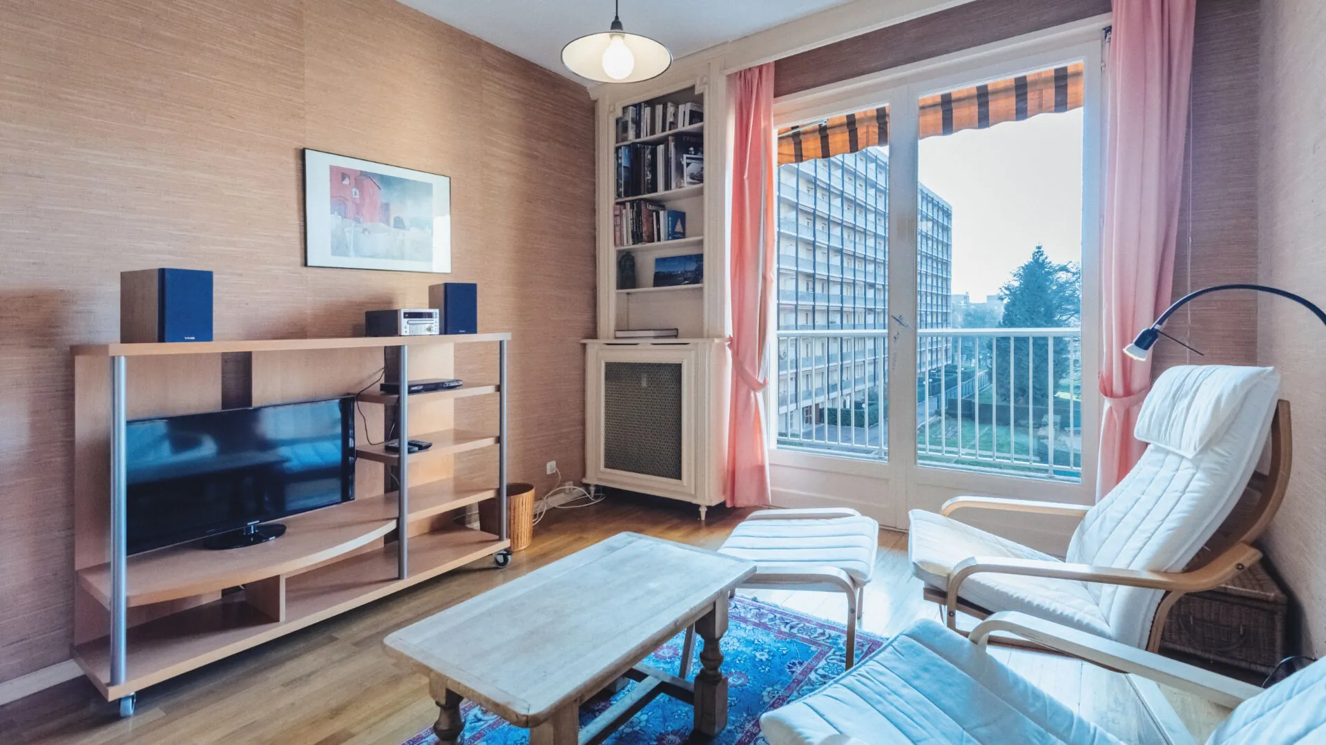 Appartement T7 à ARMEVILLE avec 4 chambres et garage - Résidence sécurisée 