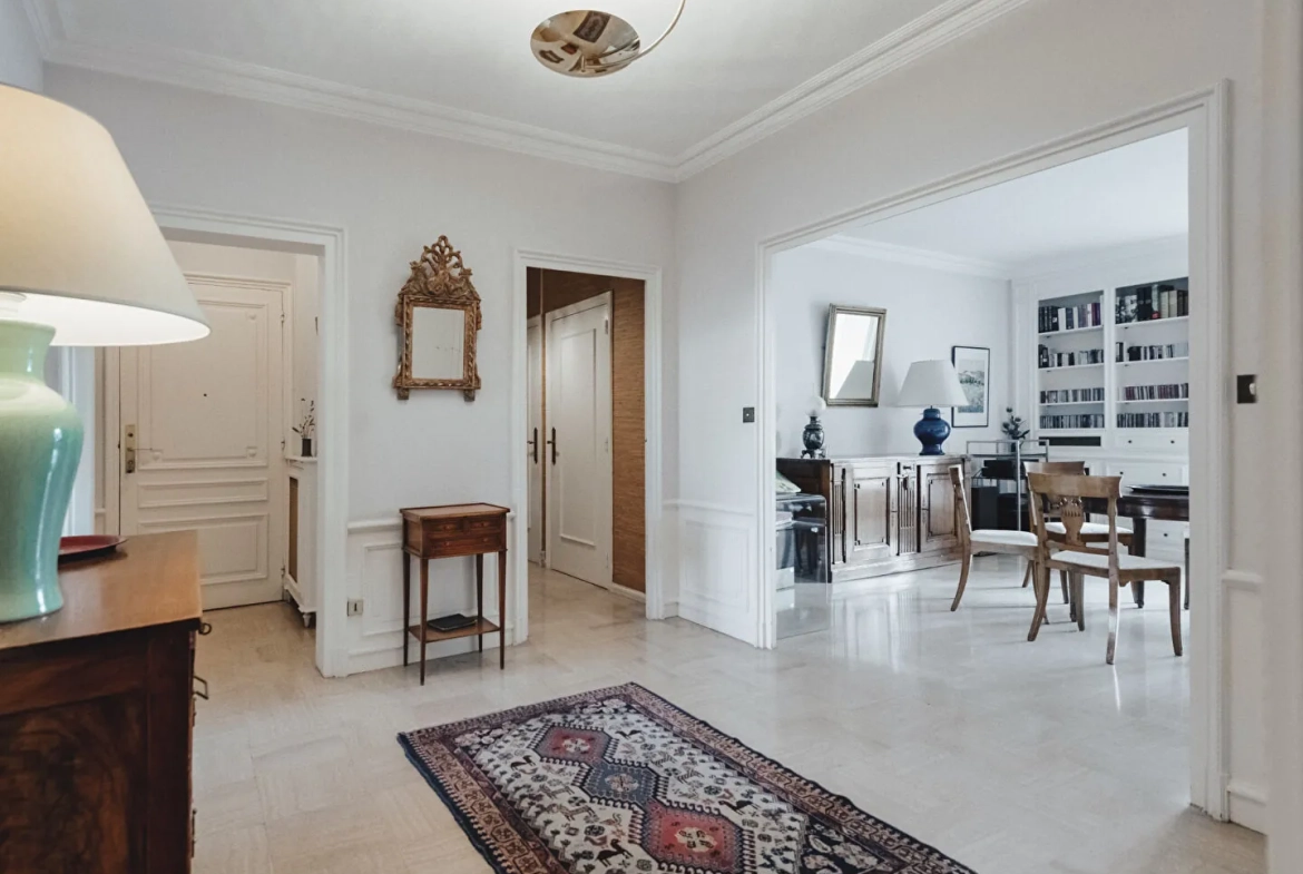 Appartement T7 à ARMEVILLE avec 4 chambres et garage - Résidence sécurisée 