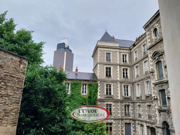 Vente d'un ensemble de deux lots de bureaux dans le centre historique de Nantes