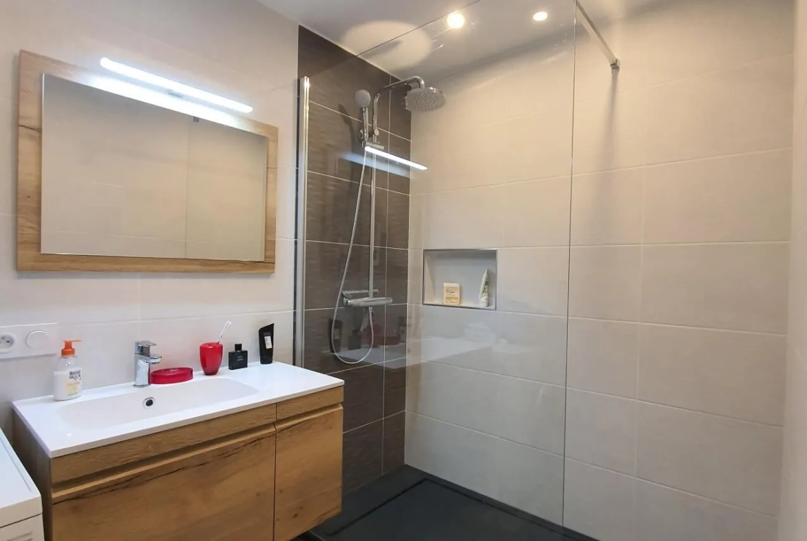 Charmant pavillon de 115 m² avec 4 chambres à La Vieux-Rue, proche Rouen 