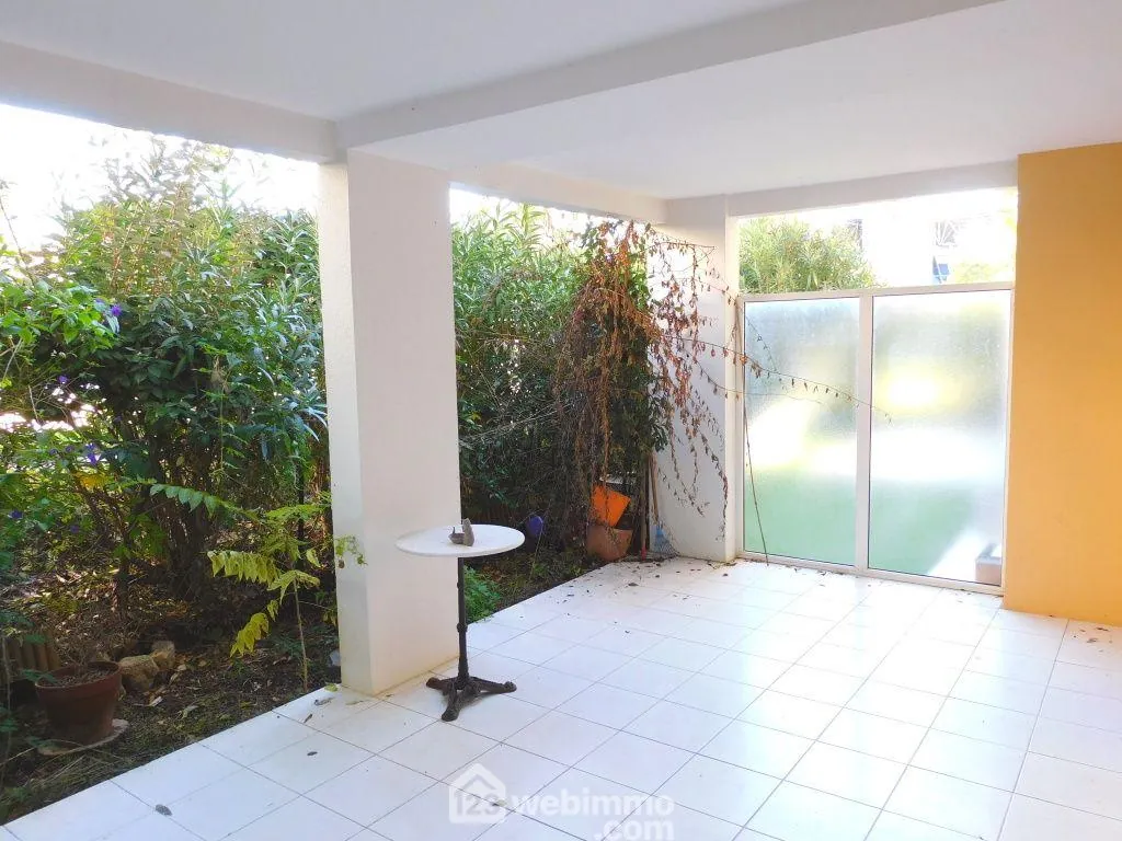 Appartement 3 pièces de 47m² avec terrasse et garage au Le Cannet 