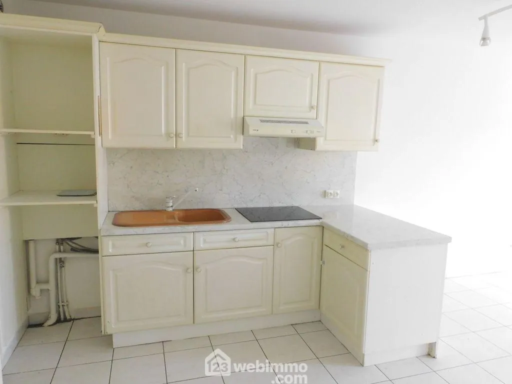 Appartement 3 pièces de 47m² avec terrasse et garage au Le Cannet 