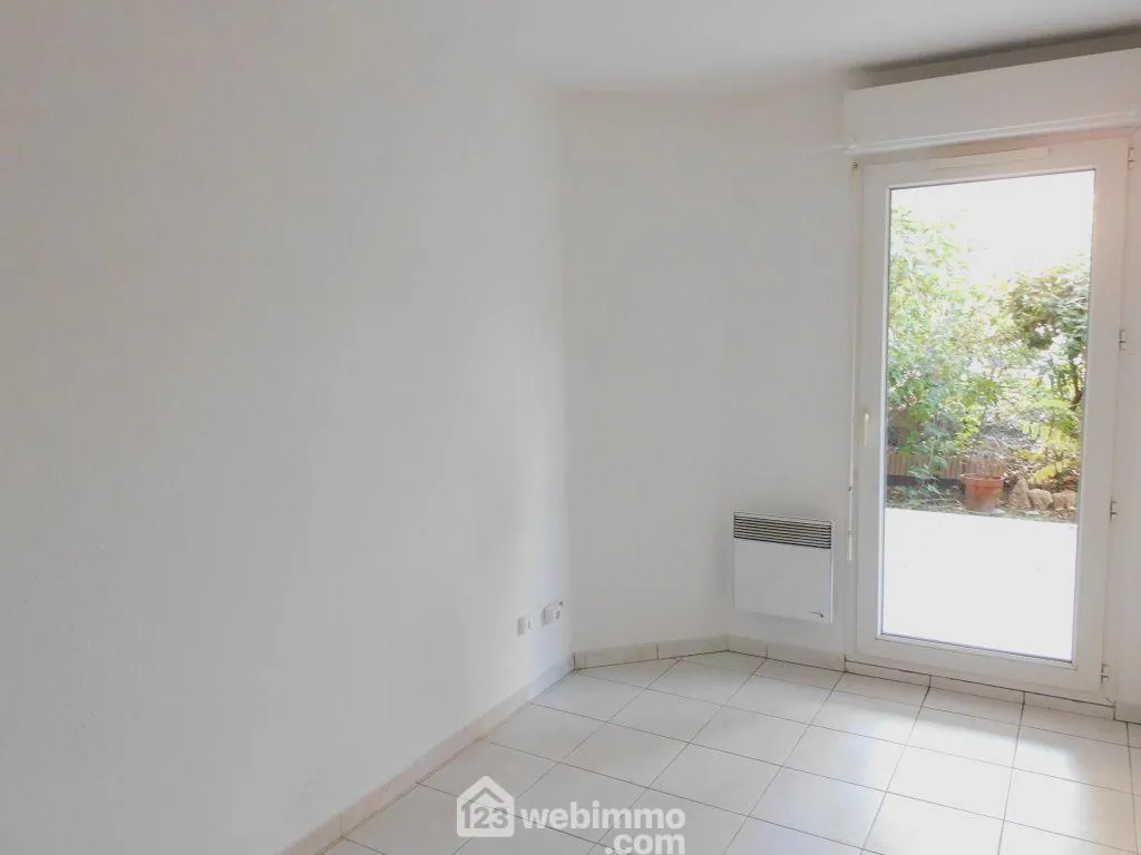 Appartement 3 pièces de 47m² avec terrasse et garage au Le Cannet 