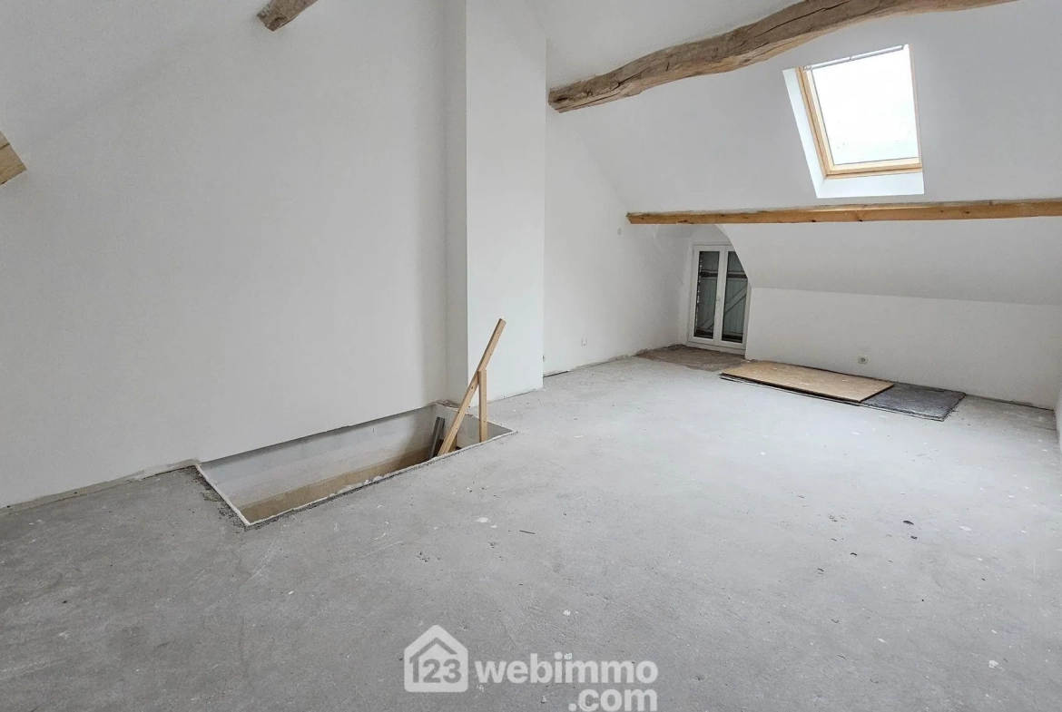 Charmante longère de 106 m² en lisière de forêt avec dépendances et jardin clos 