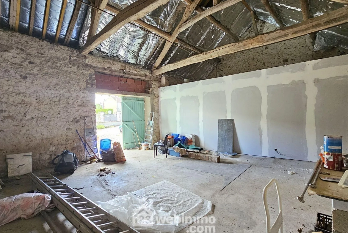 Charmante longère de 106 m² en lisière de forêt avec dépendances et jardin clos 