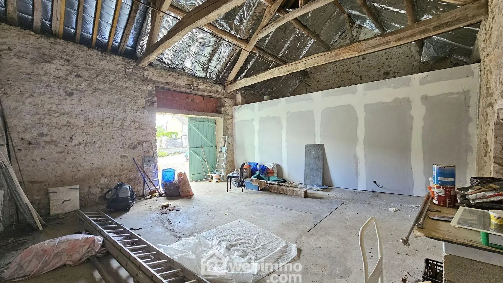 Charmante longère de 106 m² en lisière de forêt avec dépendances et jardin clos 