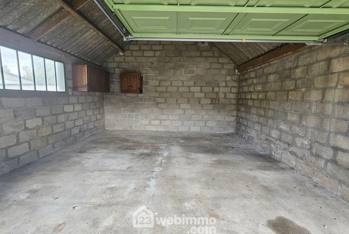 Charmante longère de 106 m² en lisière de forêt avec dépendances et jardin clos 