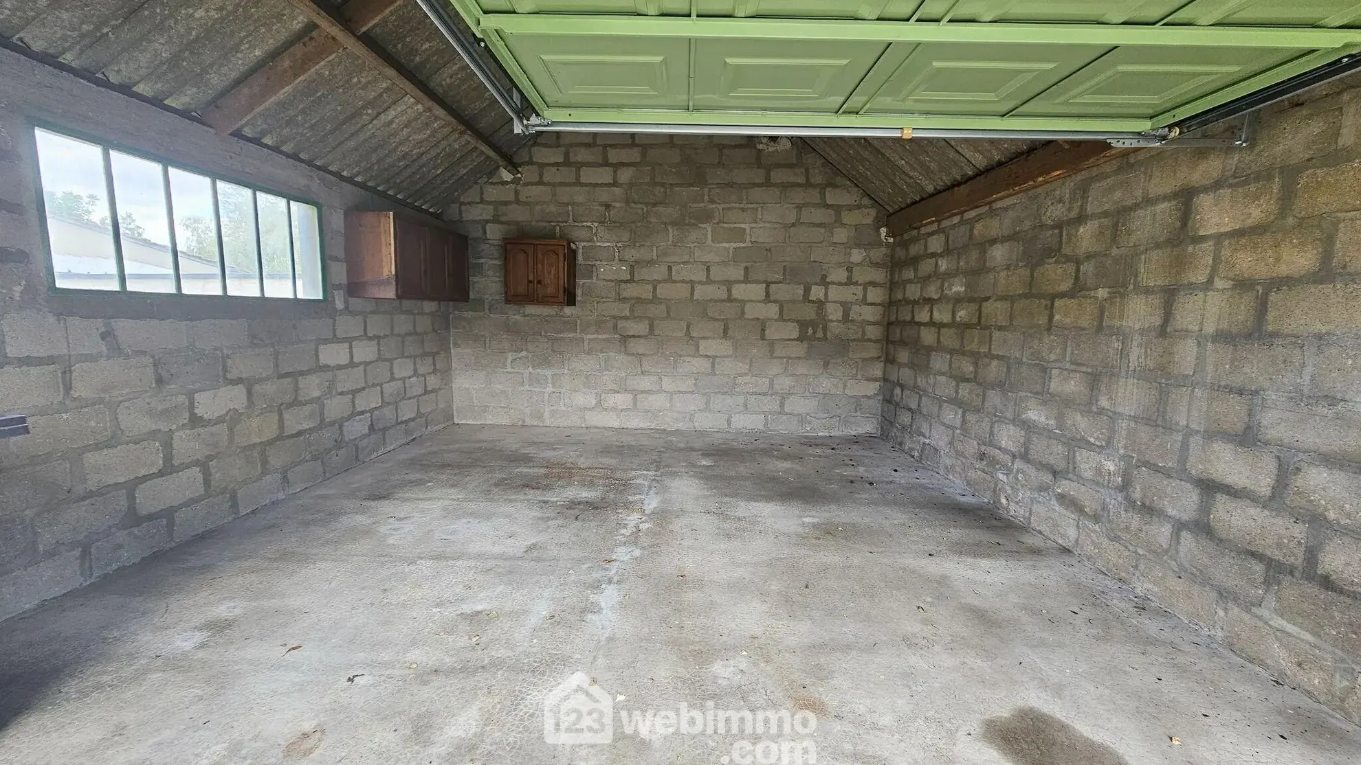 Charmante longère de 106 m² en lisière de forêt avec dépendances et jardin clos 