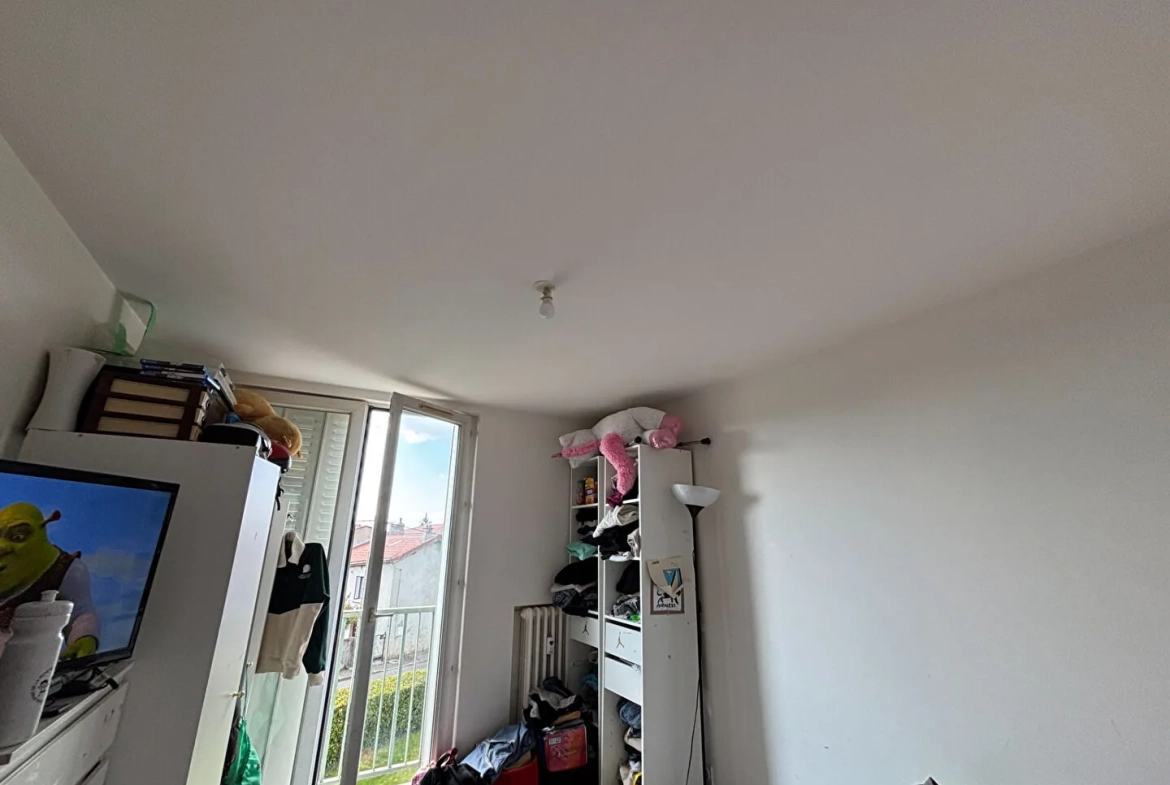 A vendre appartement T3 à Saint Jean Bonnefonds avec travaux prévus 