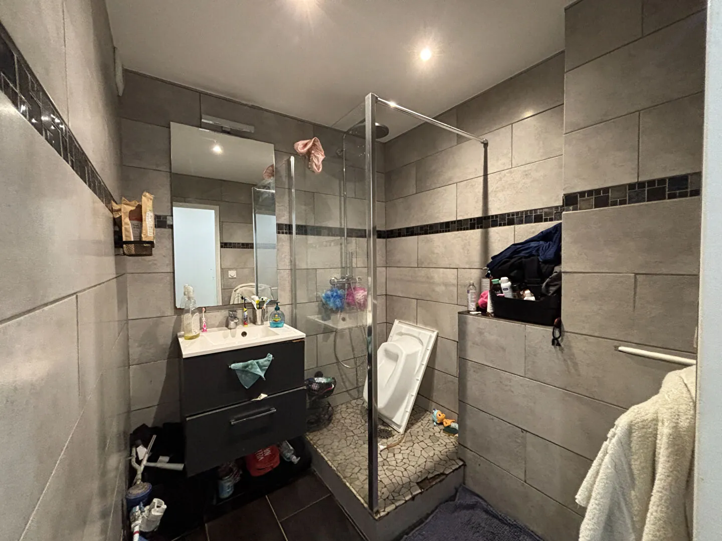 A vendre appartement T3 à Saint Jean Bonnefonds avec travaux prévus 