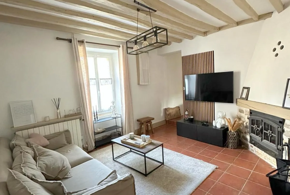 Maison en pierre de 76 m² à Milly-la-Forêt, cadre paisible et chaleureux 