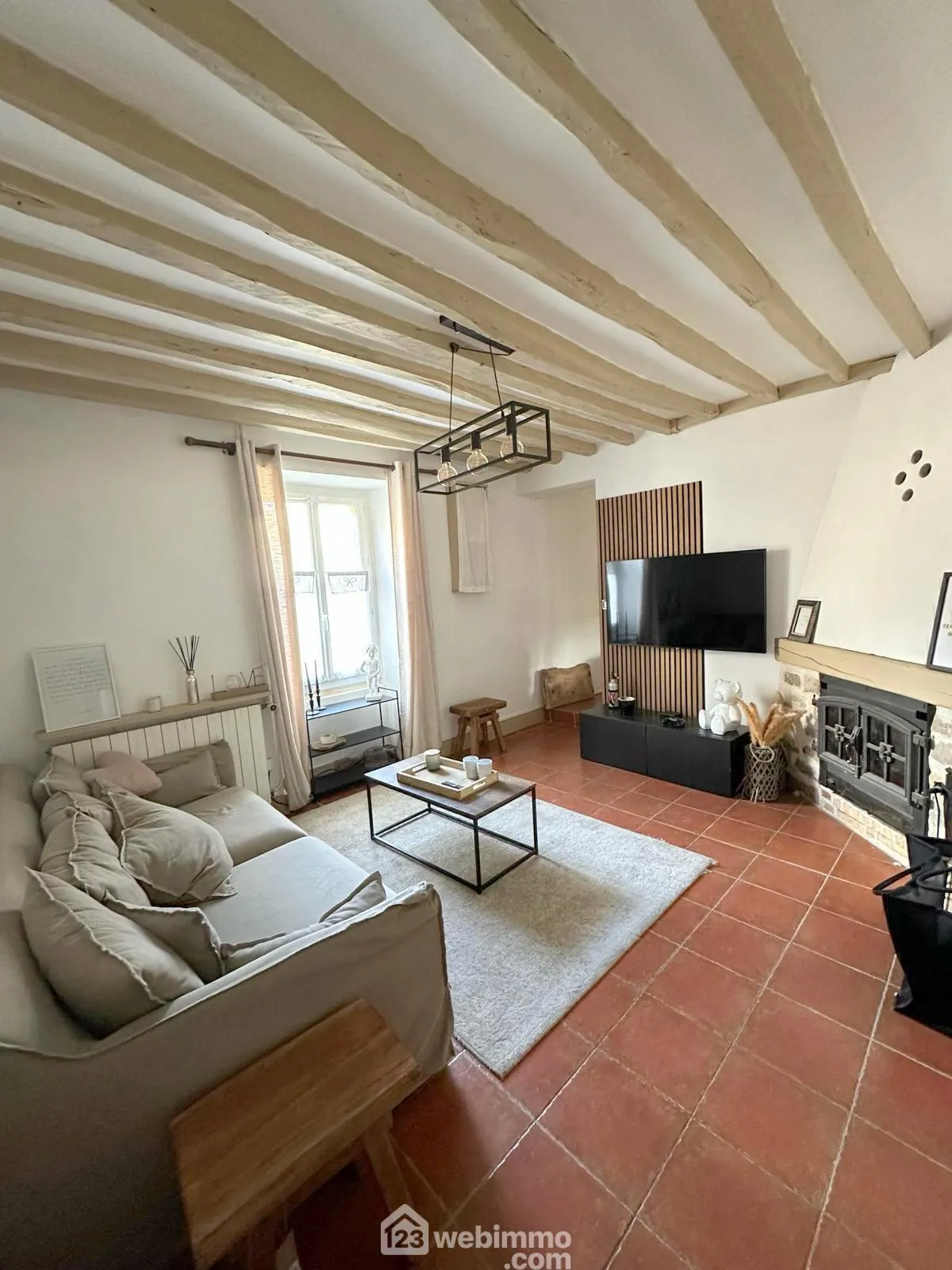 Maison en pierre de 76 m² à Milly-la-Forêt, cadre paisible et chaleureux 