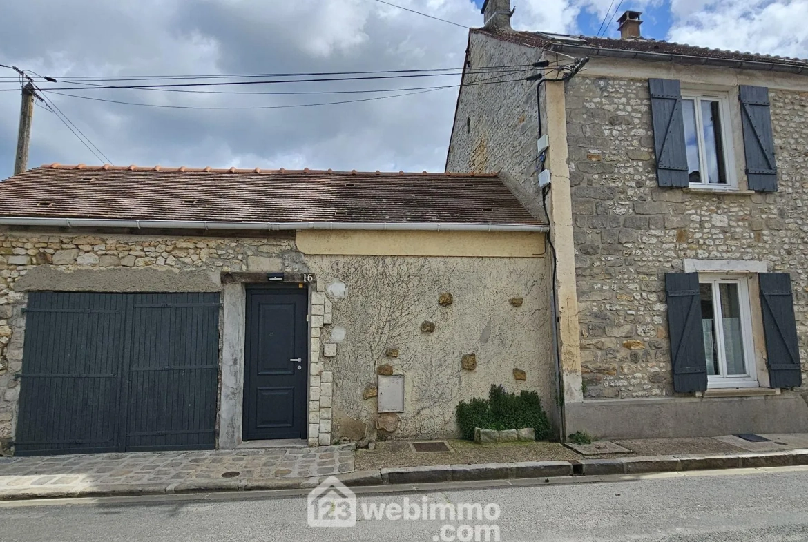 Maison en pierre de 76 m² à Milly-la-Forêt, cadre paisible et chaleureux 