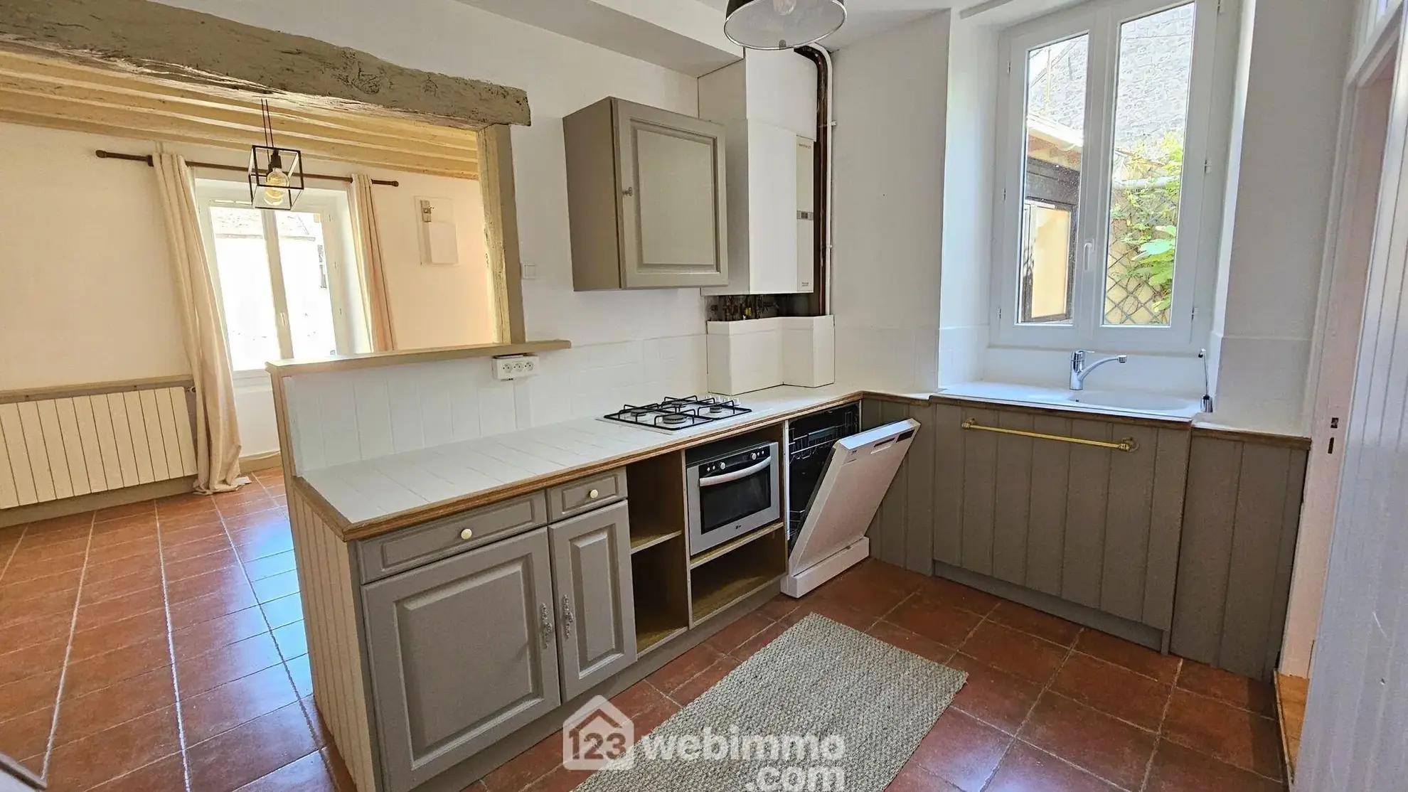 Maison en pierre de 76 m² à Milly-la-Forêt, cadre paisible et chaleureux 