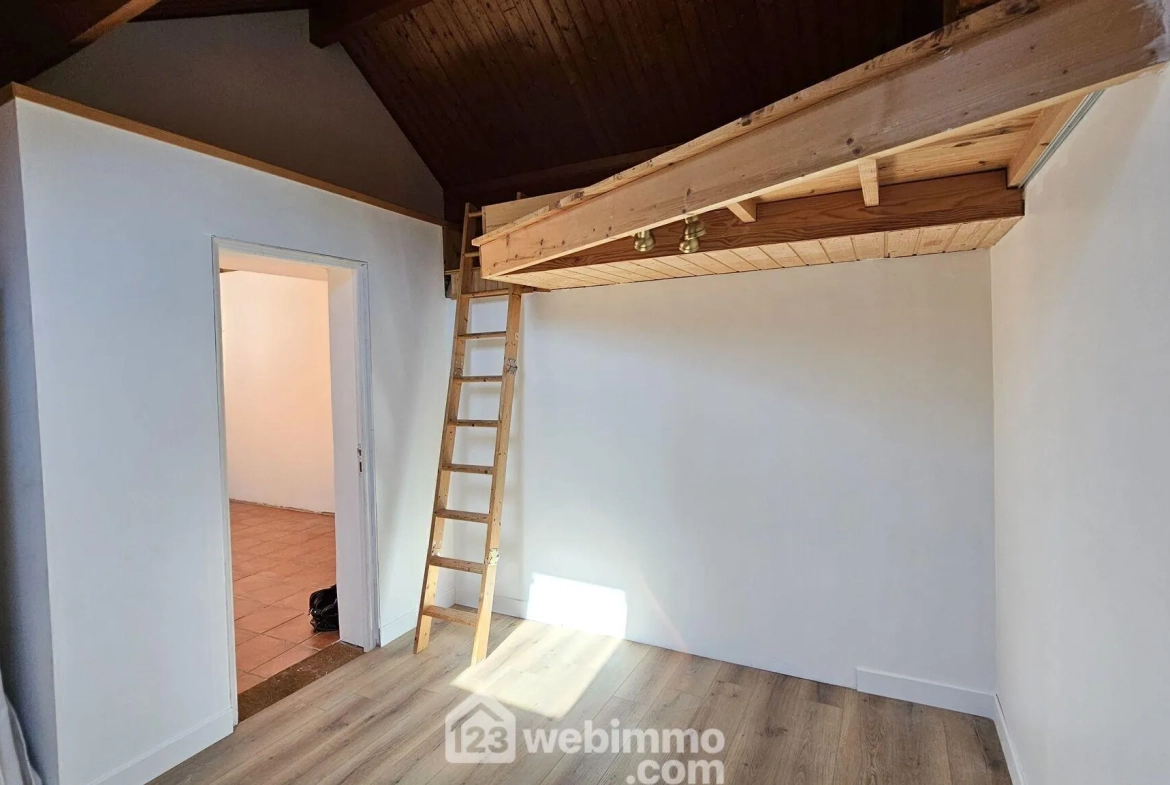 Maison en pierre de 76 m² à Milly-la-Forêt, cadre paisible et chaleureux 
