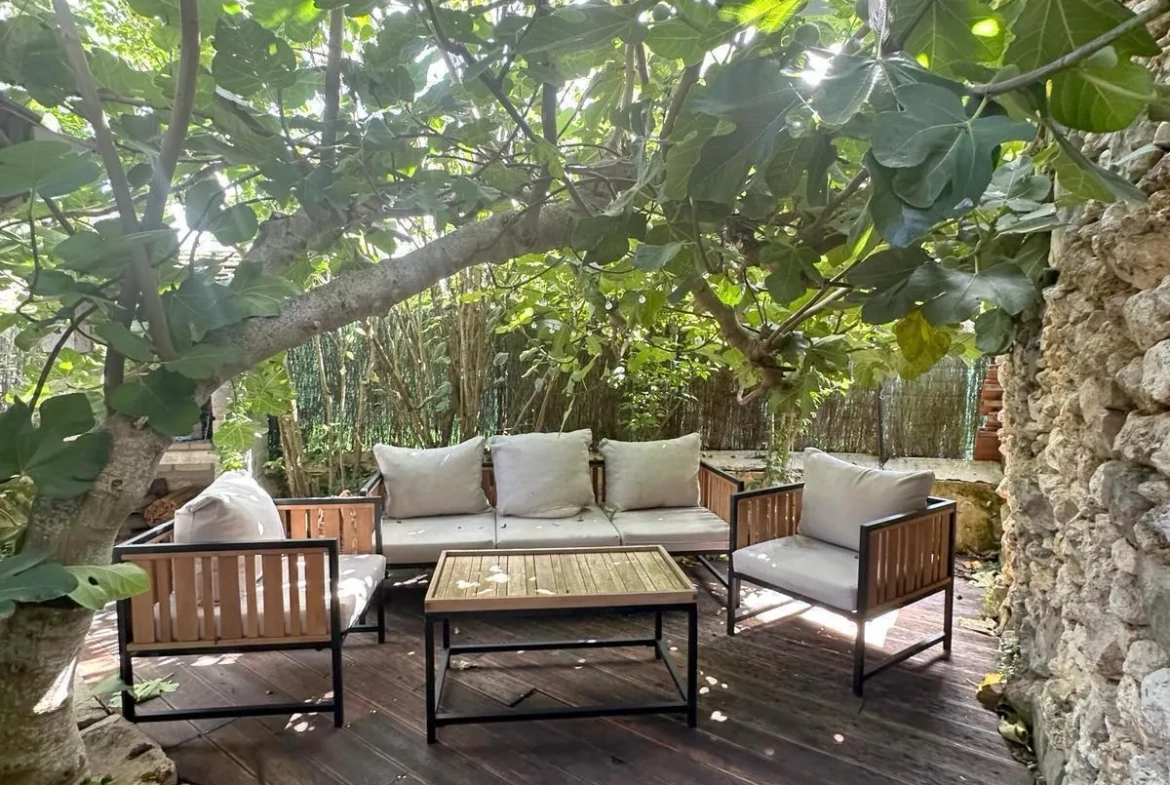 Maison en pierre de 76 m² à Milly-la-Forêt, cadre paisible et chaleureux 