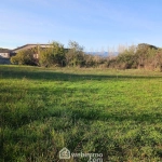 Terrain à bâtir de 1300m² à Vogüé, village classé en France