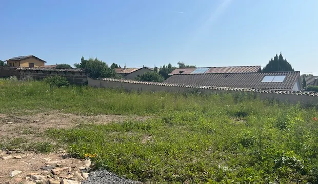 Villa neuve moderne à Saint-Symphorien-d'Ancelles - 3 chambres, terrain de 907 m² 