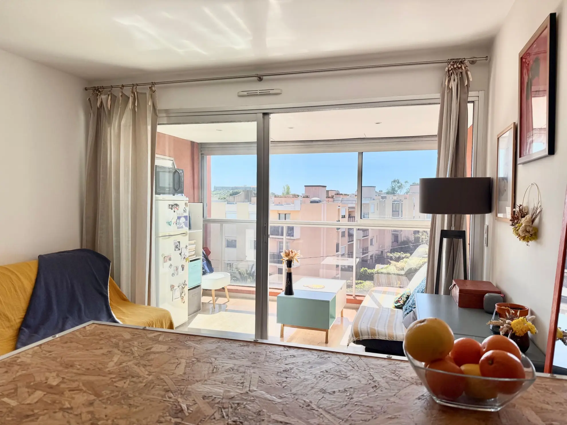 Studio à vendre à Antibes avec vue mer, piscine et cave de 27 m² 