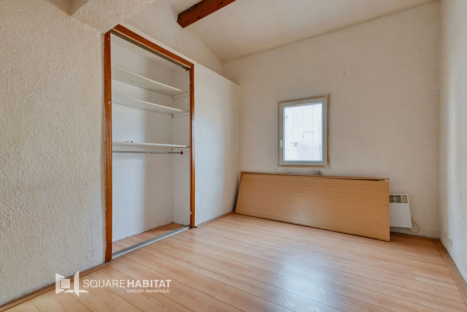 Maison individuelle calme à Marseille 13015 avec terrasse et potentiel d'investissement 