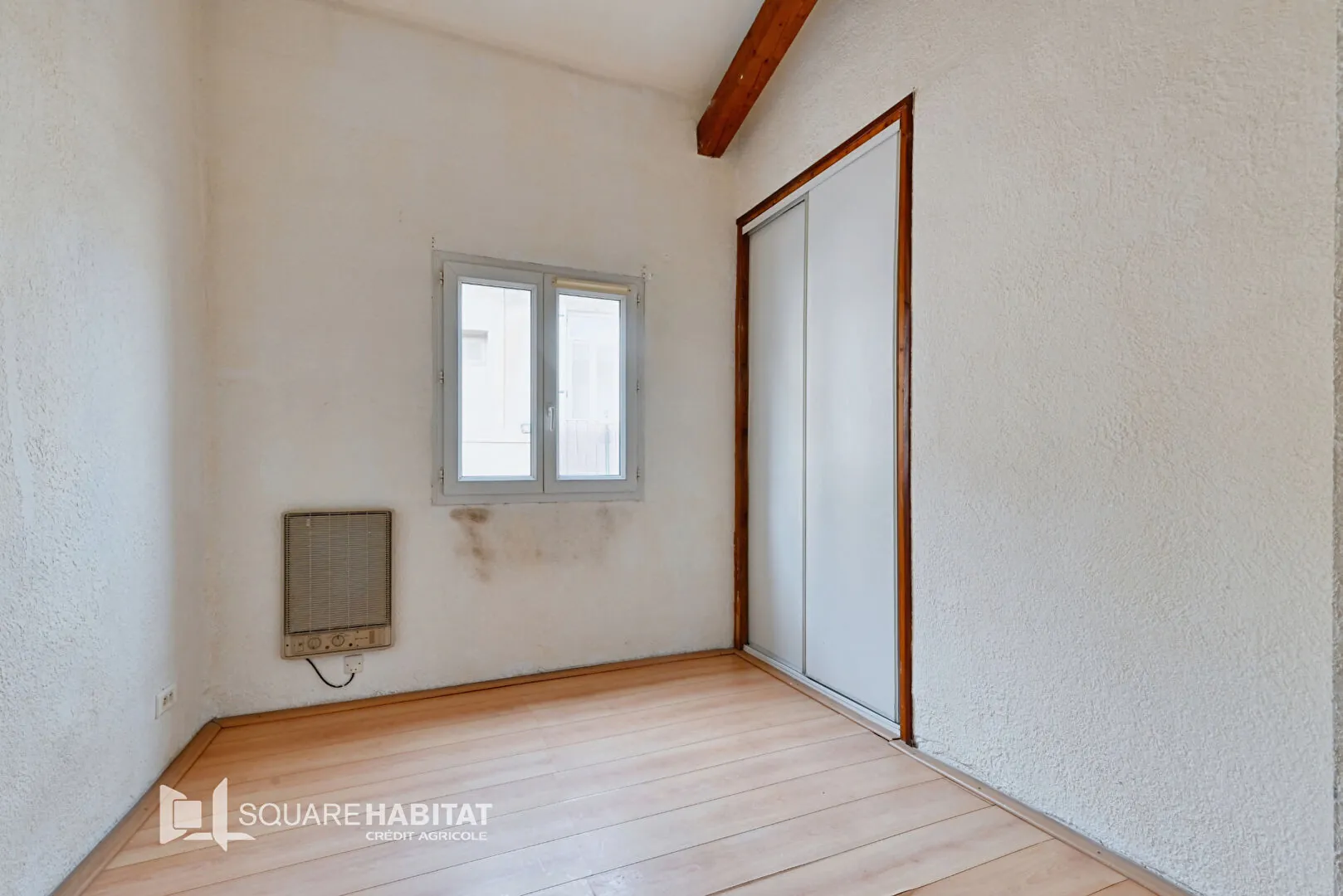 Maison individuelle calme à Marseille 13015 avec terrasse et potentiel d'investissement 