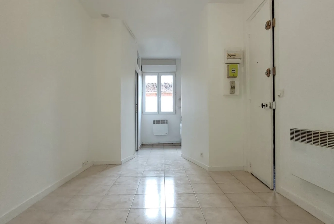 Studio de 15,58 m² à Argenteuil près de la gare, idéal pour premier achat ou location étudiant 