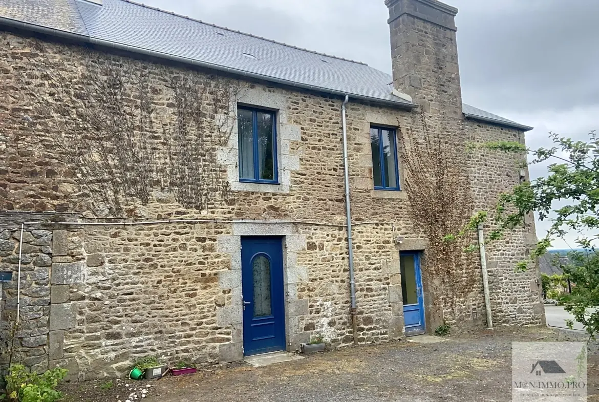 Maison en pierres à rénover à Les Portes du Coglais, 3 chambres, jardin et garage 