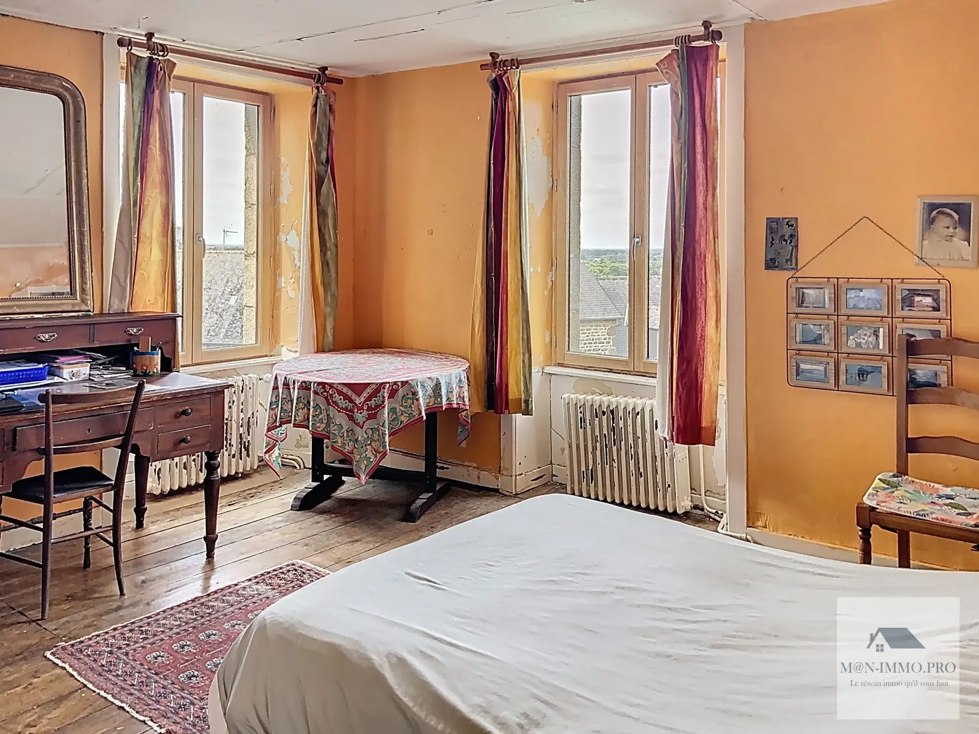 Maison en pierres à rénover à Les Portes du Coglais, 3 chambres, jardin et garage 