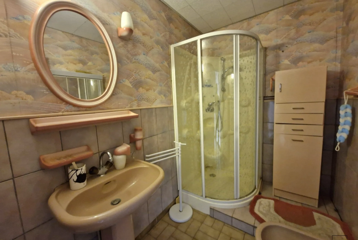 Maison à vendre à Saint-Marcel-sur-Aude avec 4 chambres et jardin 