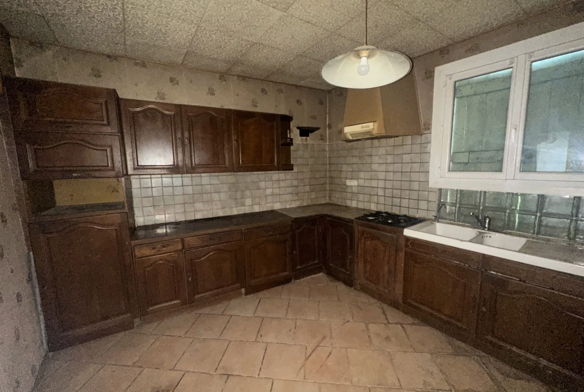 Maison à vendre à Lacourt-Saint-Pierre près de Montauban, 170m² avec terrain 