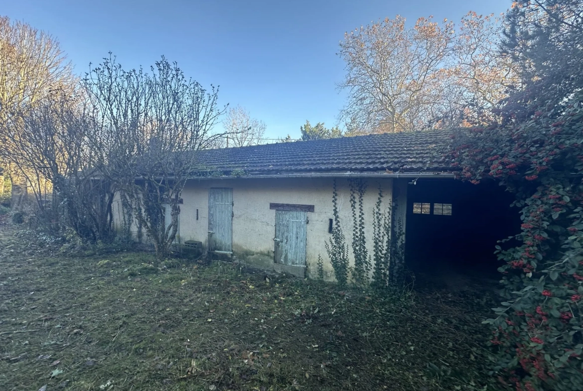 Maison à vendre à Lacourt-Saint-Pierre près de Montauban, 170m² avec terrain 