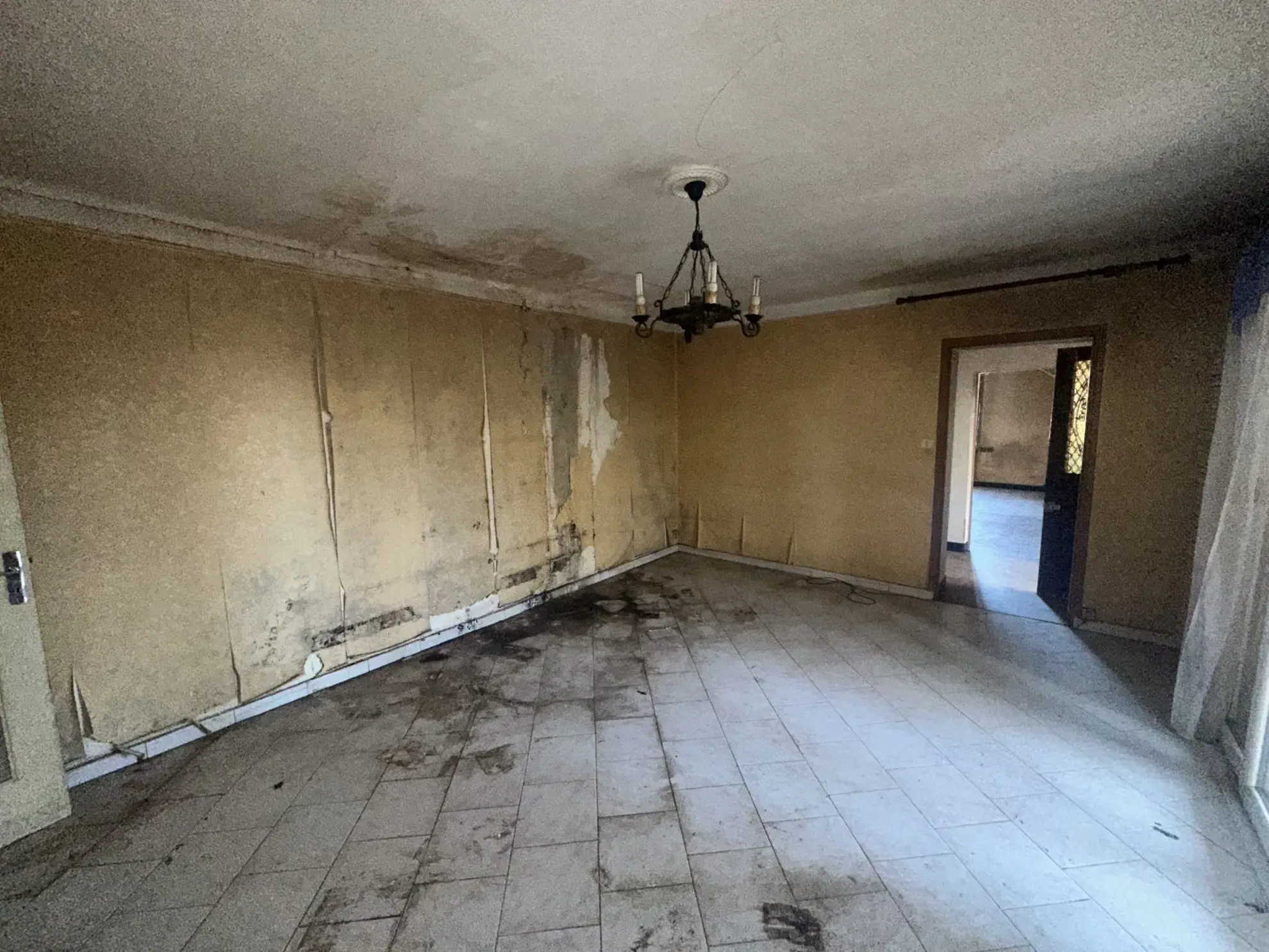 Maison à vendre à Lacourt-Saint-Pierre près de Montauban, 170m² avec terrain 