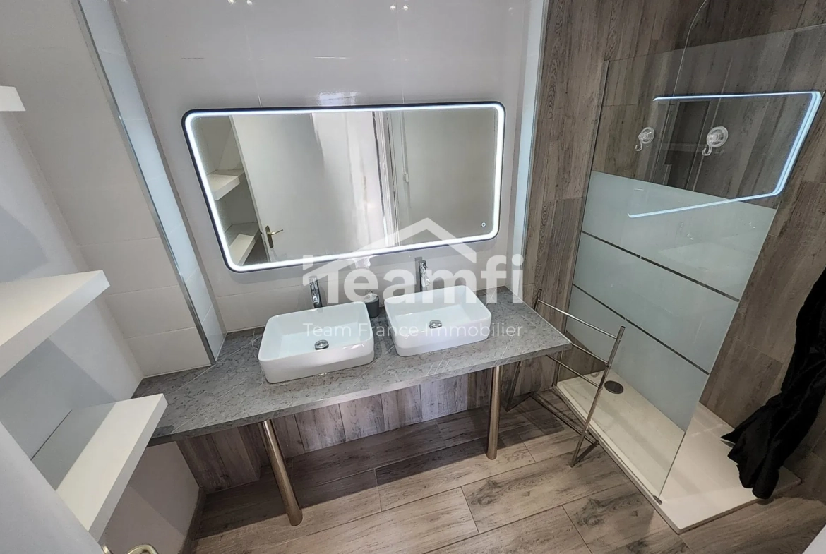 Bel appartement de 65,91 m² avec terrasse à Nîmes, proche commodités 