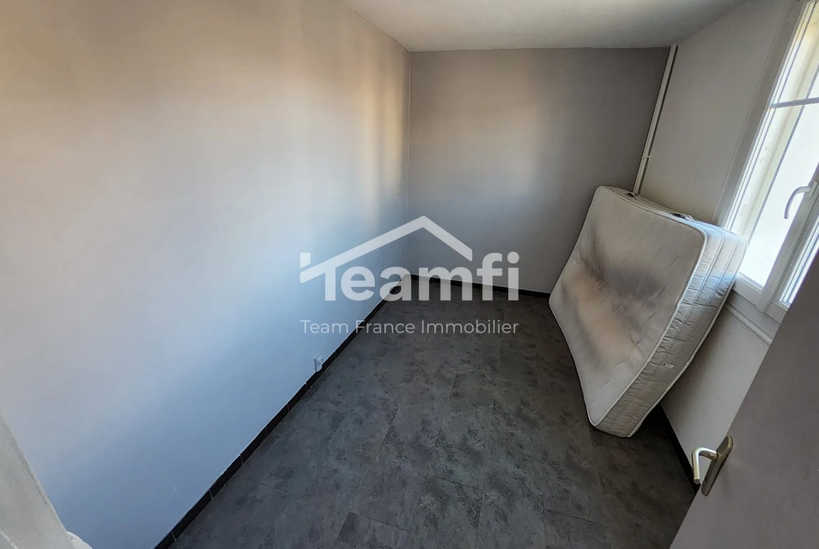 Bel appartement de 65,91 m² avec terrasse à Nîmes, proche commodités 
